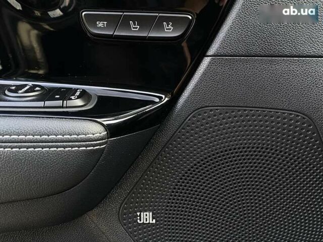 Киа Niro, объемом двигателя 0 л и пробегом 56 тыс. км за 22900 $, фото 6 на Automoto.ua