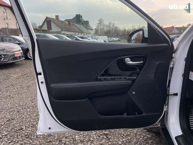 Кіа Niro, об'ємом двигуна 0 л та пробігом 69 тис. км за 20323 $, фото 29 на Automoto.ua