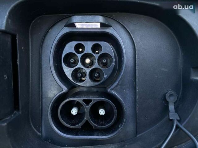 Киа Niro, объемом двигателя 0 л и пробегом 123 тыс. км за 20600 $, фото 21 на Automoto.ua