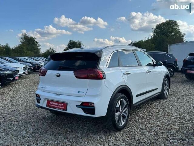 Кіа Niro, об'ємом двигуна 0 л та пробігом 59 тис. км за 23800 $, фото 14 на Automoto.ua