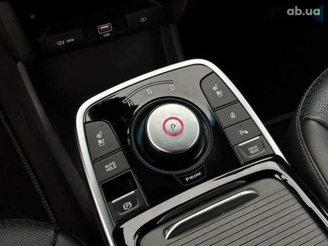 Киа Niro, объемом двигателя 0 л и пробегом 55 тыс. км за 24999 $, фото 19 на Automoto.ua