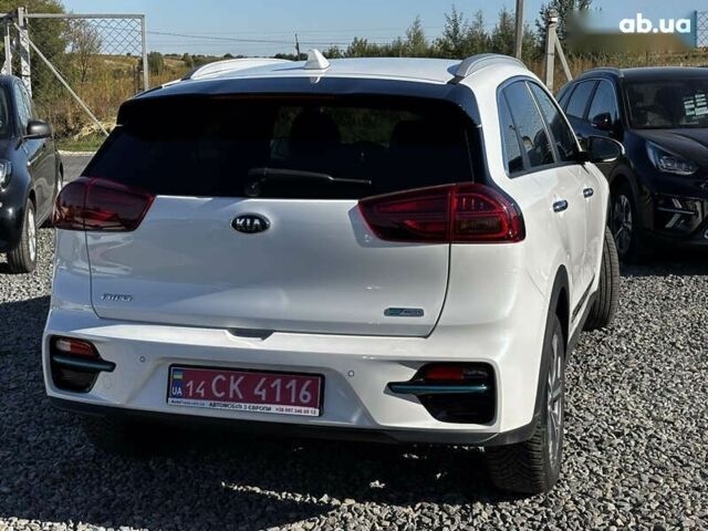 Кіа Niro, об'ємом двигуна 0 л та пробігом 53 тис. км за 20950 $, фото 6 на Automoto.ua