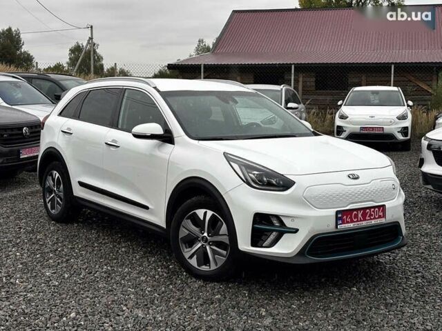 Киа Niro, объемом двигателя 0 л и пробегом 75 тыс. км за 21650 $, фото 2 на Automoto.ua