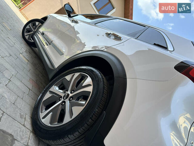 Киа Niro, объемом двигателя 0 л и пробегом 55 тыс. км за 17999 $, фото 35 на Automoto.ua