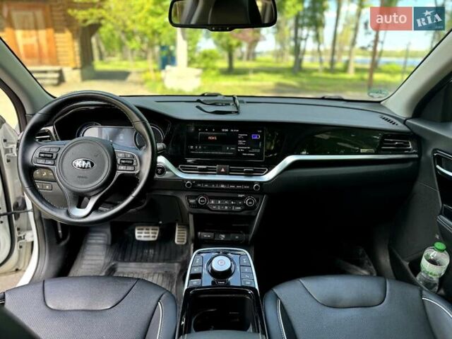 Киа Niro, объемом двигателя 0 л и пробегом 40 тыс. км за 19500 $, фото 19 на Automoto.ua