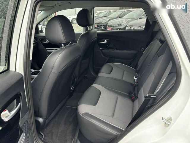 Киа Niro, объемом двигателя 0 л и пробегом 75 тыс. км за 21650 $, фото 29 на Automoto.ua