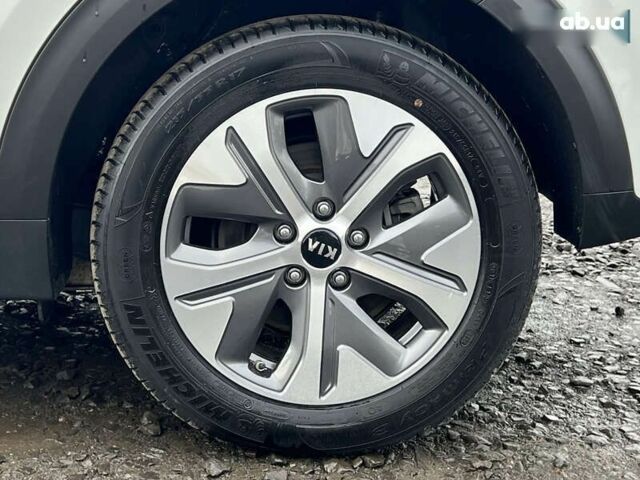 Киа Niro, объемом двигателя 0 л и пробегом 54 тыс. км за 21193 $, фото 22 на Automoto.ua