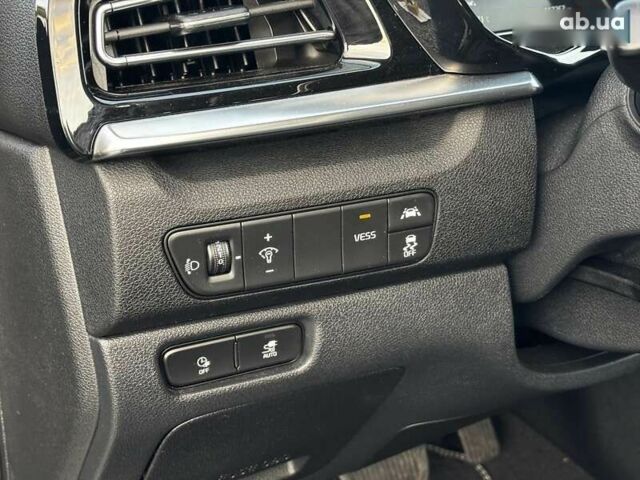 Киа Niro, объемом двигателя 0 л и пробегом 112 тыс. км за 18800 $, фото 16 на Automoto.ua