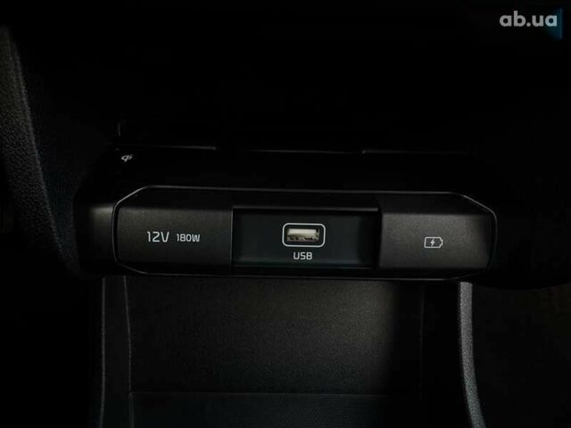 Киа Niro, объемом двигателя 0 л и пробегом 59 тыс. км за 22800 $, фото 3 на Automoto.ua