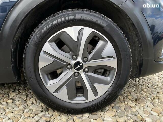 Кіа Niro, об'ємом двигуна 0 л та пробігом 70 тис. км за 23200 $, фото 17 на Automoto.ua