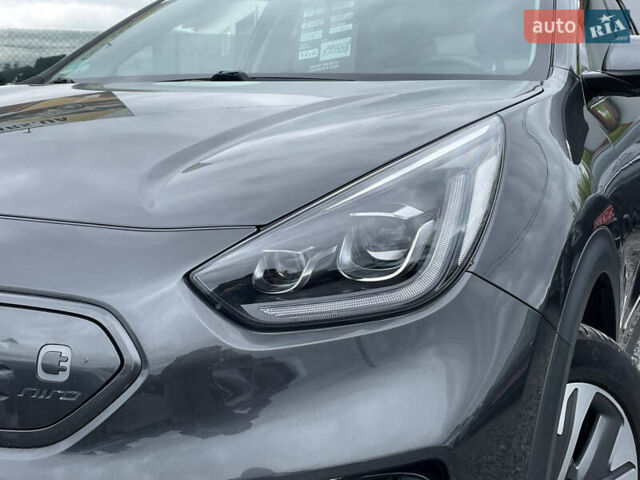 Киа Niro, объемом двигателя 0 л и пробегом 105 тыс. км за 20350 $, фото 8 на Automoto.ua