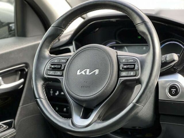 Киа Niro, объемом двигателя 0 л и пробегом 54 тыс. км за 22650 $, фото 23 на Automoto.ua