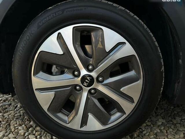 Киа Niro, объемом двигателя 0 л и пробегом 62 тыс. км за 24600 $, фото 25 на Automoto.ua