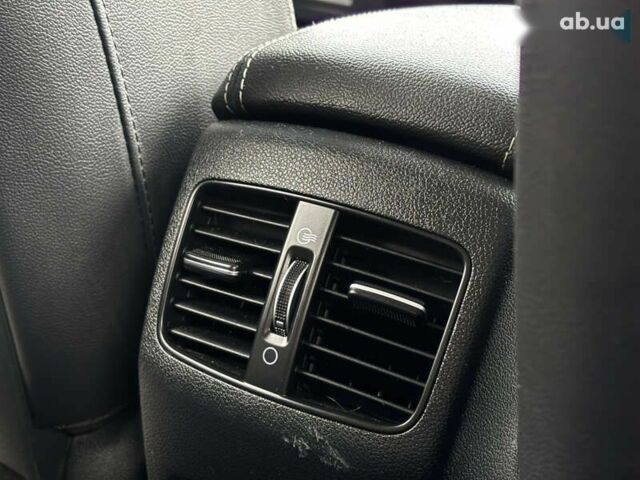 Киа Niro, объемом двигателя 0 л и пробегом 88 тыс. км за 22700 $, фото 24 на Automoto.ua