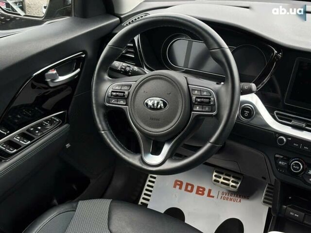 Киа Niro, объемом двигателя 0 л и пробегом 62 тыс. км за 21999 $, фото 27 на Automoto.ua