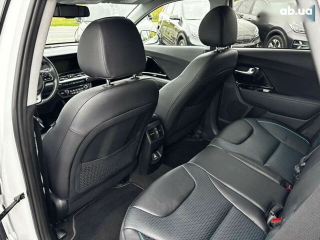 Киа Niro, объемом двигателя 0 л и пробегом 55 тыс. км за 24999 $, фото 29 на Automoto.ua