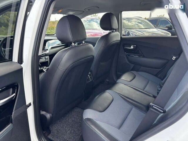 Киа Niro, объемом двигателя 0 л и пробегом 53 тыс. км за 19999 $, фото 25 на Automoto.ua