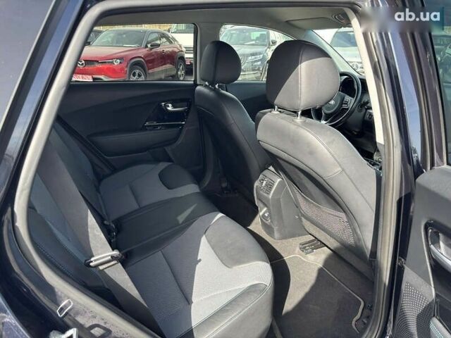 Киа Niro, объемом двигателя 0 л и пробегом 87 тыс. км за 18476 $, фото 13 на Automoto.ua