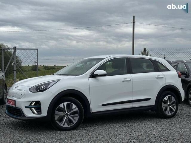 Киа Niro, объемом двигателя 0 л и пробегом 98 тыс. км за 19550 $, фото 4 на Automoto.ua