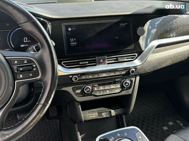 Киа Niro, объемом двигателя 0 л и пробегом 110 тыс. км за 20750 $, фото 24 на Automoto.ua