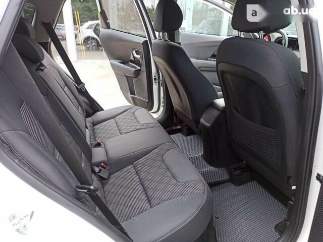 Кіа Niro, об'ємом двигуна 0 л та пробігом 18 тис. км за 28900 $, фото 10 на Automoto.ua