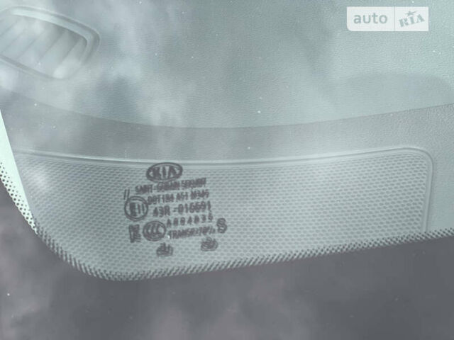 Киа Niro, объемом двигателя 0 л и пробегом 78 тыс. км за 21499 $, фото 9 на Automoto.ua