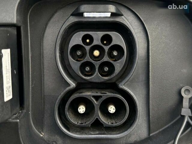 Киа Niro, объемом двигателя 0 л и пробегом 88 тыс. км за 23900 $, фото 13 на Automoto.ua