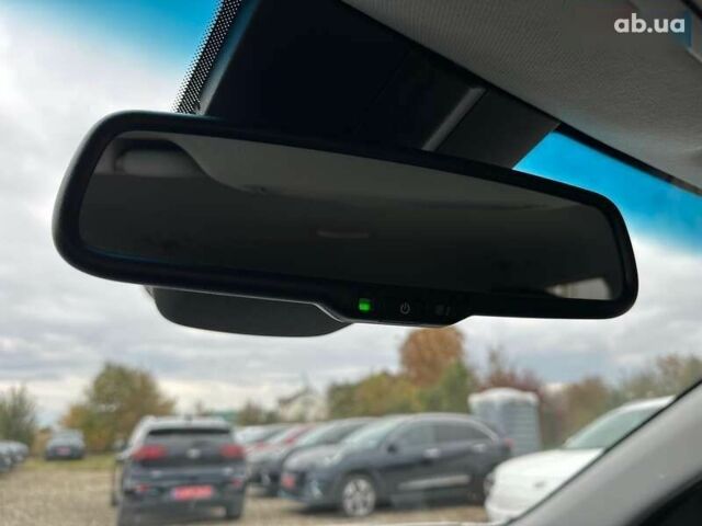 Киа Niro, объемом двигателя 0 л и пробегом 62 тыс. км за 23500 $, фото 8 на Automoto.ua