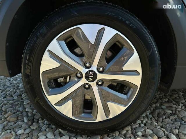 Киа Niro, объемом двигателя 0 л и пробегом 37 тыс. км за 24600 $, фото 28 на Automoto.ua