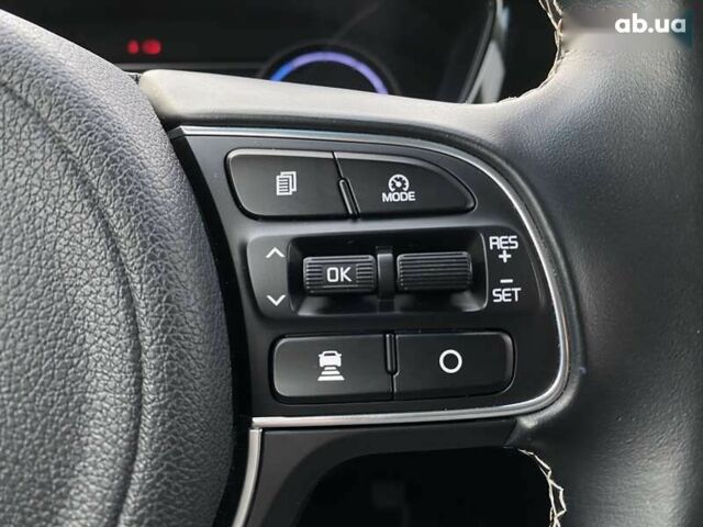 Киа Niro, объемом двигателя 0 л и пробегом 96 тыс. км за 20600 $, фото 5 на Automoto.ua