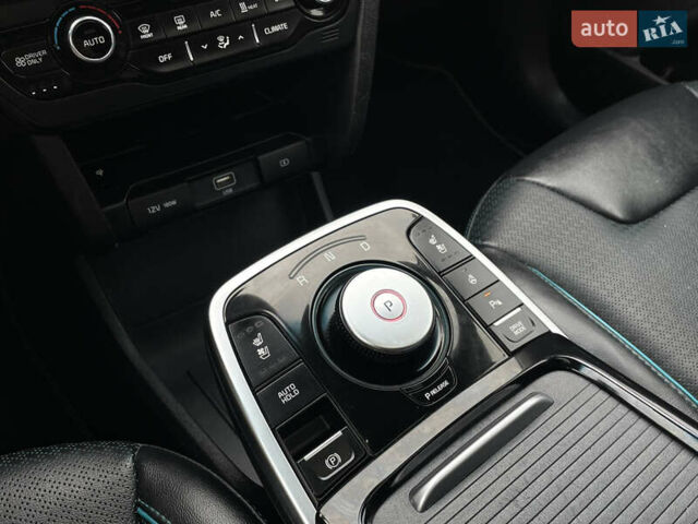 Киа Niro, объемом двигателя 0 л и пробегом 105 тыс. км за 20350 $, фото 31 на Automoto.ua