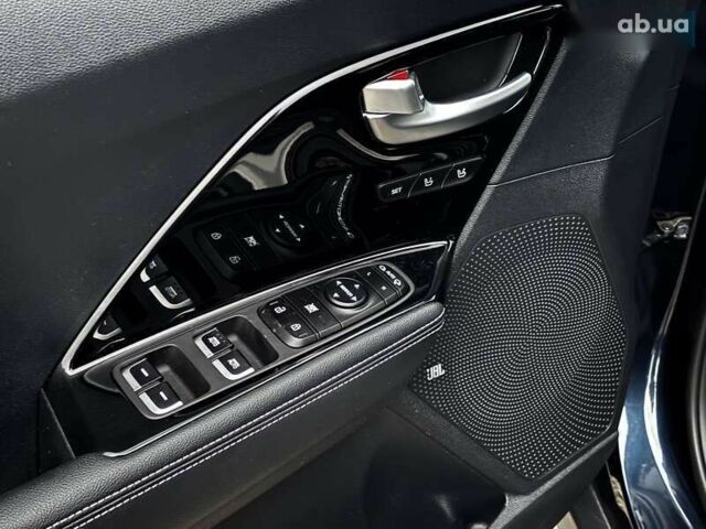 Киа Niro, объемом двигателя 0 л и пробегом 104 тыс. км за 20800 $, фото 20 на Automoto.ua