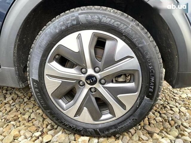 Киа Niro, объемом двигателя 0 л и пробегом 73 тыс. км за 19900 $, фото 19 на Automoto.ua