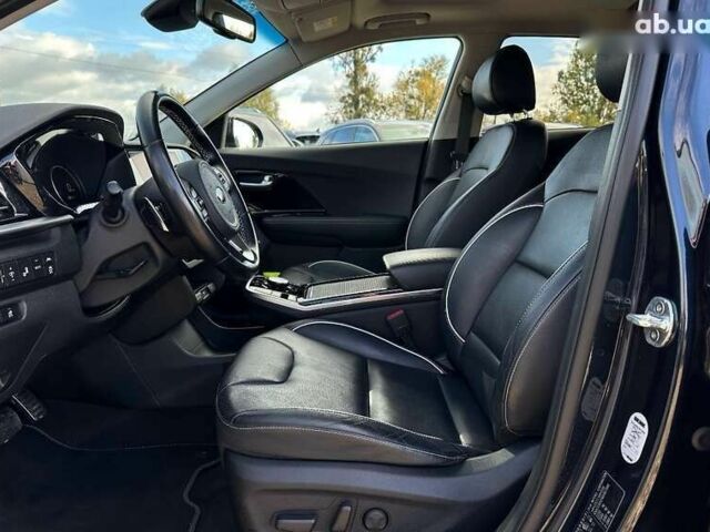 Киа Niro, объемом двигателя 0 л и пробегом 57 тыс. км за 23700 $, фото 3 на Automoto.ua