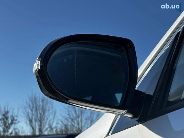 Киа Niro, объемом двигателя 0 л и пробегом 44 тыс. км за 23900 $, фото 23 на Automoto.ua