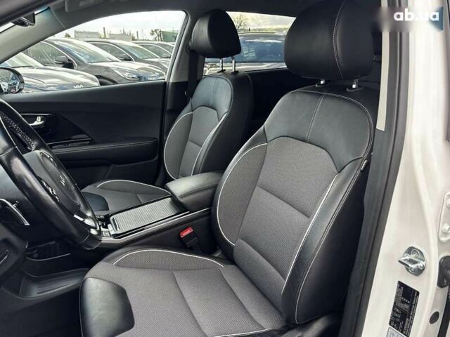 Киа Niro, объемом двигателя 0 л и пробегом 62 тыс. км за 23650 $, фото 21 на Automoto.ua