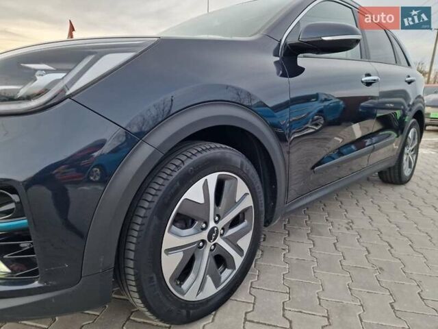 Киа Niro, объемом двигателя 0 л и пробегом 139 тыс. км за 22300 $, фото 2 на Automoto.ua