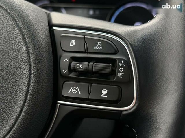 Киа Niro, объемом двигателя 0 л и пробегом 70 тыс. км за 24400 $, фото 7 на Automoto.ua