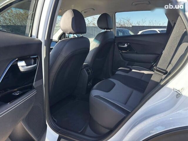 Киа Niro, объемом двигателя 0 л и пробегом 44 тыс. км за 23900 $, фото 9 на Automoto.ua