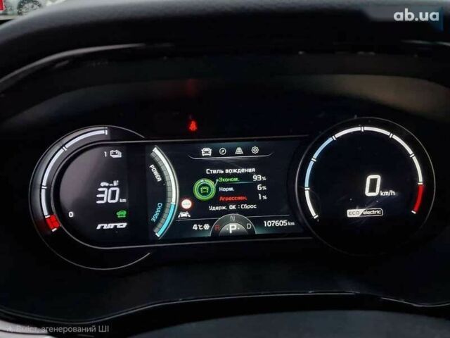 Кіа Niro, об'ємом двигуна 0 л та пробігом 107 тис. км за 20600 $, фото 24 на Automoto.ua