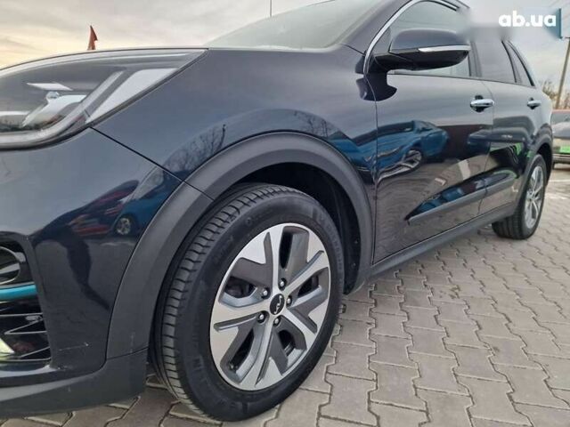 Кіа Niro, об'ємом двигуна 0 л та пробігом 139 тис. км за 22300 $, фото 2 на Automoto.ua
