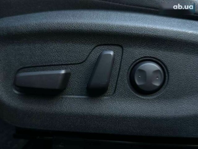 Кіа Niro, об'ємом двигуна 0 л та пробігом 53 тис. км за 24900 $, фото 12 на Automoto.ua