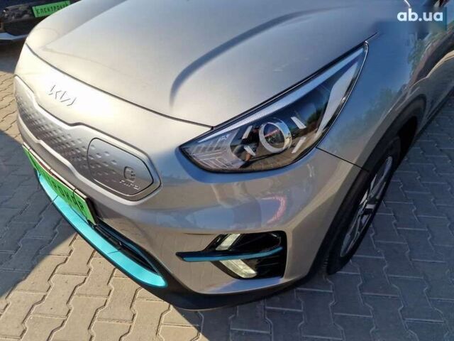 Киа Niro, объемом двигателя 0 л и пробегом 38 тыс. км за 18900 $, фото 2 на Automoto.ua