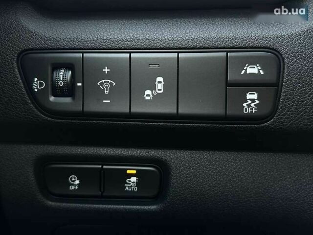 Киа Niro, объемом двигателя 0 л и пробегом 38 тыс. км за 24800 $, фото 7 на Automoto.ua