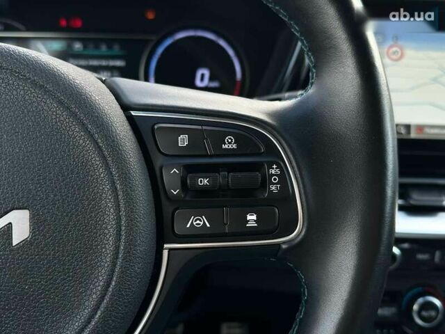 Киа Niro, объемом двигателя 0 л и пробегом 75 тыс. км за 23200 $, фото 7 на Automoto.ua