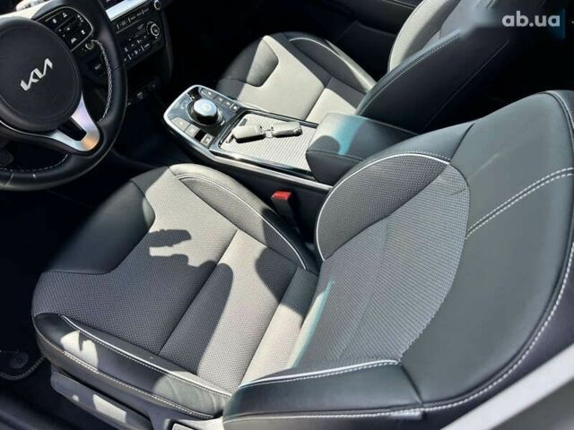 Киа Niro, объемом двигателя 0 л и пробегом 77 тыс. км за 20106 $, фото 29 на Automoto.ua