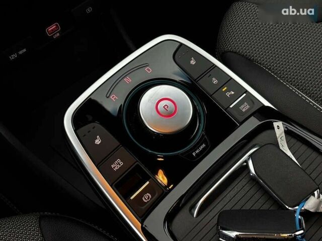 Киа Niro, объемом двигателя 0 л и пробегом 61 тыс. км за 25200 $, фото 29 на Automoto.ua