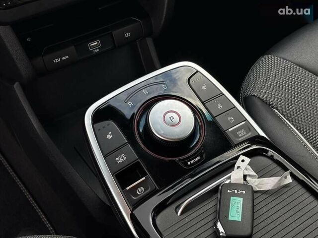Киа Niro, объемом двигателя 0 л и пробегом 58 тыс. км за 24300 $, фото 17 на Automoto.ua