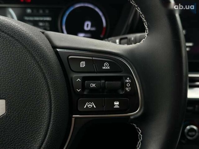 Киа Niro, объемом двигателя 0 л и пробегом 44 тыс. км за 24200 $, фото 5 на Automoto.ua