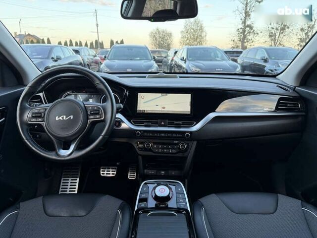 Киа Niro, объемом двигателя 0 л и пробегом 44 тыс. км за 24900 $, фото 3 на Automoto.ua